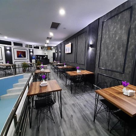 Asiwa Hotel إسكيشير المظهر الخارجي الصورة