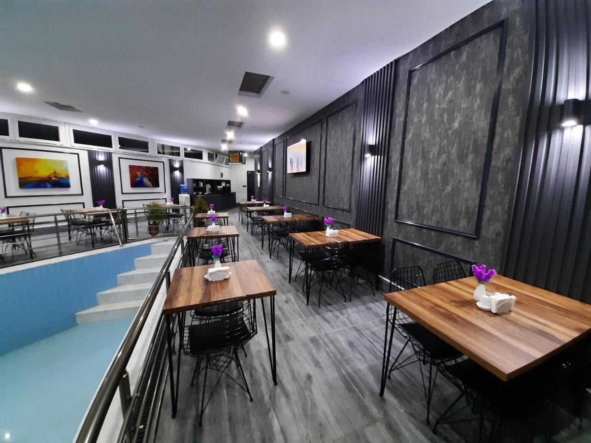 Asiwa Hotel إسكيشير المظهر الخارجي الصورة