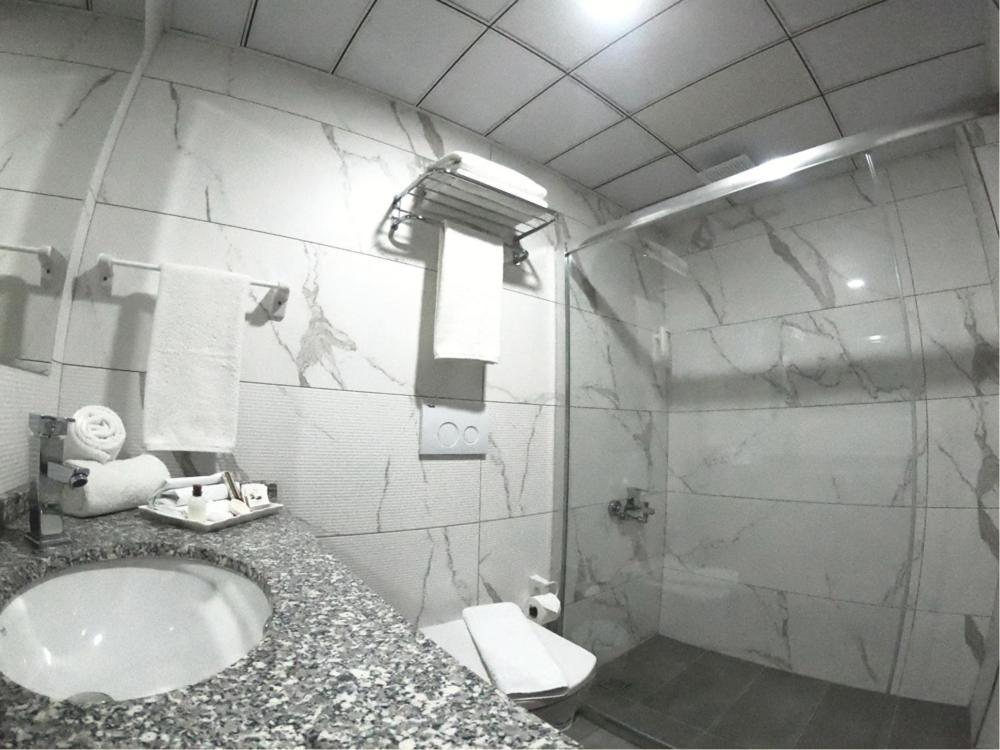 Asiwa Hotel إسكيشير المظهر الخارجي الصورة